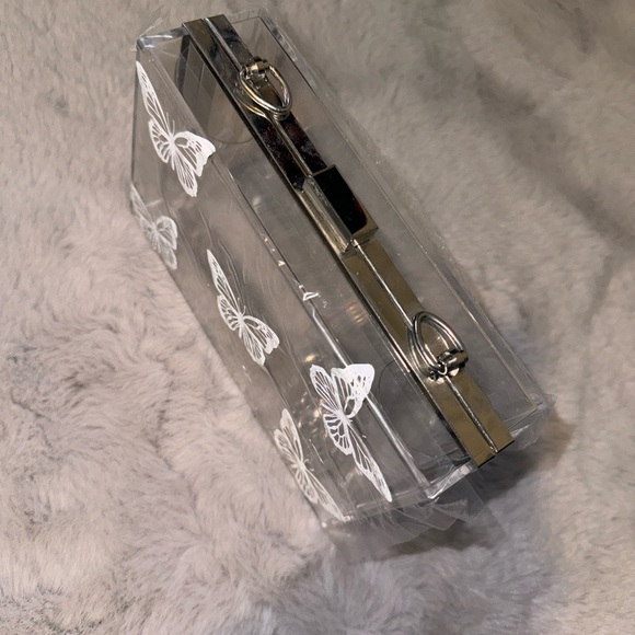 Reflective Butterfly Case - Picture 2 of 3